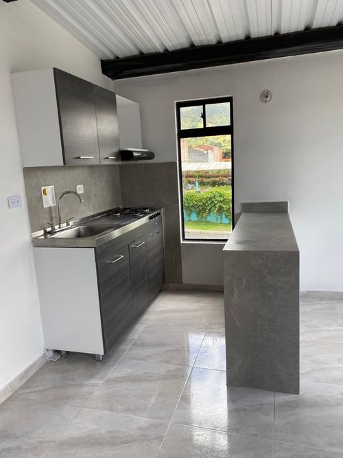 Casa de 2 alcobas en venta en Campo Alegre, El Carmen de Viboral, 55 m² · foto 2 de 9