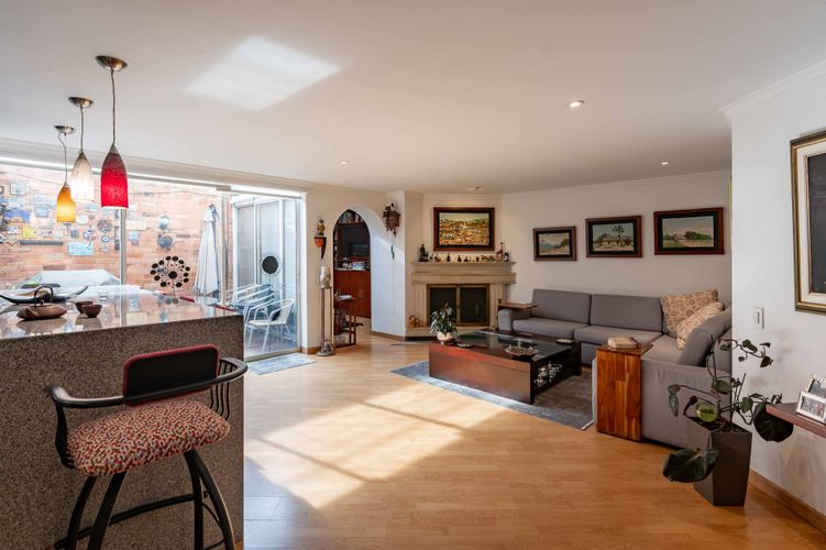 Apartamento de 4 alcobas en venta en Chicó Navarra, Bogotá, 184 m² · foto 3 de 20