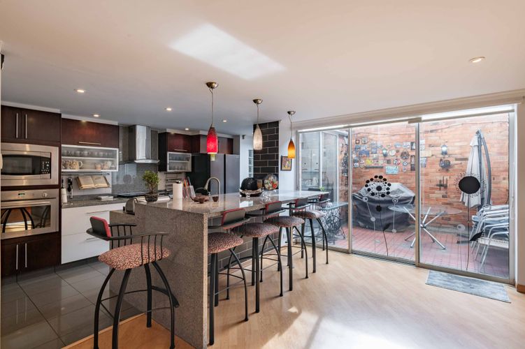 Apartamento de 4 alcobas en venta en Chicó Navarra, Bogotá, 184 m² · foto 4 de 20