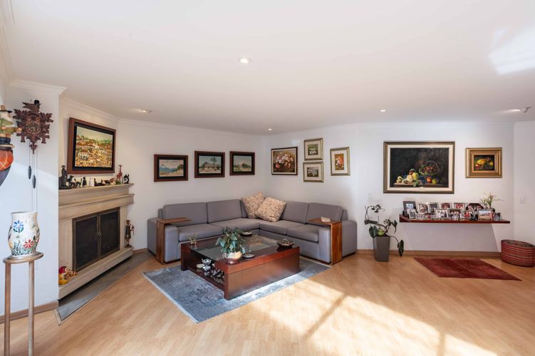 Apartamento de 4 alcobas en venta en Chicó Navarra, Bogotá, 184 m² · foto 5 de 20