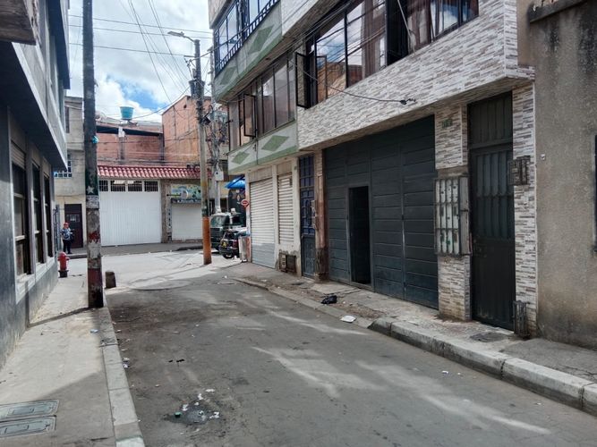 Casa en venta en El Amparo, Bogotá · foto 8 de 9