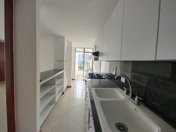 Apartamento de 3 alcobas en venta en La Abadia, Envigado, 113 m² · foto 5 de 18