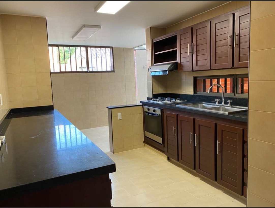 Casa en Arriendo en Ciudad jardin, Cali