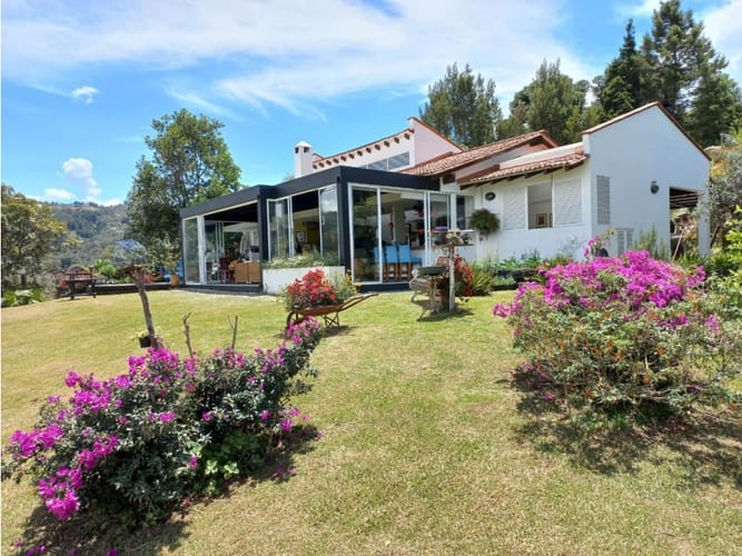 Casa de 3 alcobas en venta en Guarne, 285 m² · foto 4 de 24