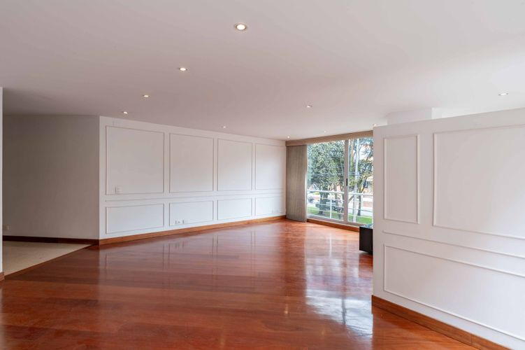 Apartamento de 3 alcobas en venta en Santa Paula, Bogotá, 138 m² · foto 4 de 17
