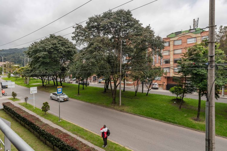 Apartamento de 3 alcobas en venta en Santa Paula, Bogotá, 138 m² · foto 7 de 17