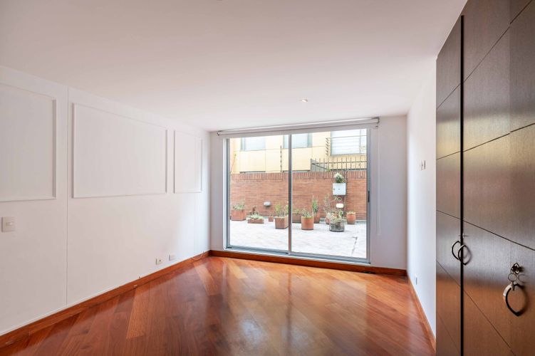 Apartamento de 3 alcobas en venta en Santa Paula, Bogotá, 138 m² · foto 9 de 17