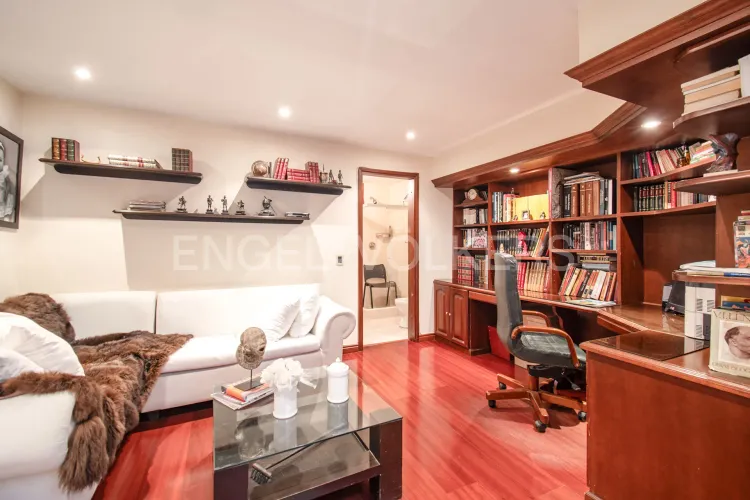 Casa de 4 alcobas en venta en Santa Barbara Central, Bogotá, 391 m² · foto 18 de 18