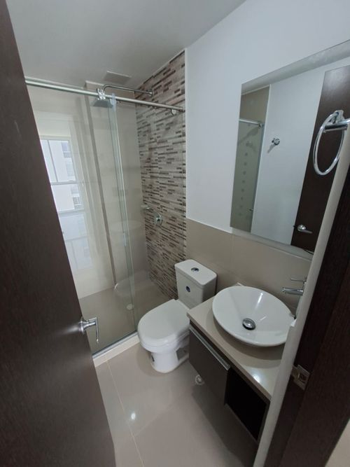 Apartamento de 3 alcobas en venta en La Floresta, Los Patios, 76 m² · foto 7 de 24