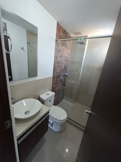 Apartamento de 3 alcobas en venta en La Floresta, Los Patios, 76 m² · foto 8 de 24