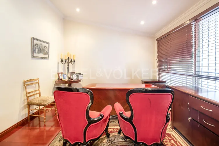 Casa de 4 alcobas en venta en Santa Barbara Central, Bogotá, 391 m² · foto 4 de 18