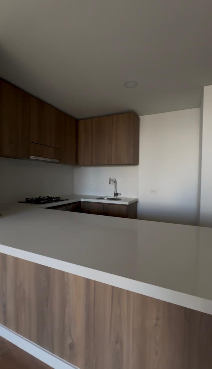 Apartamento en arriendo en Alameda, Bogotá · foto 8 de 17