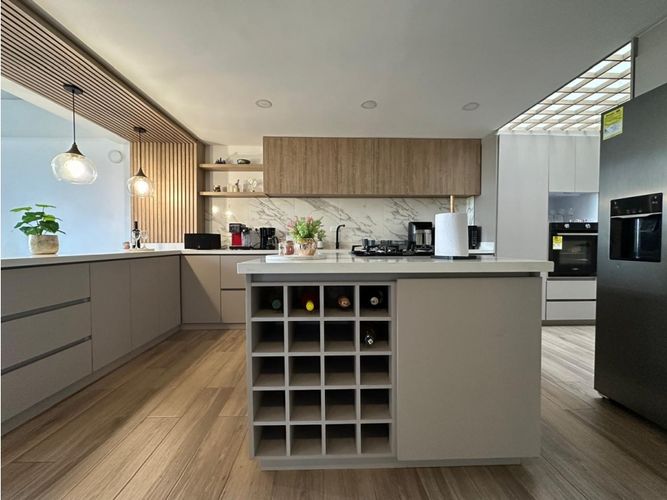 Casa de 4 alcobas en venta en Fundadores, Armenia, 240 m² · foto 8 de 24