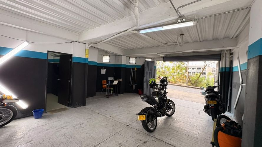 Local en venta en Santa Helena, Manizales, 129 m² · foto 2 de 15