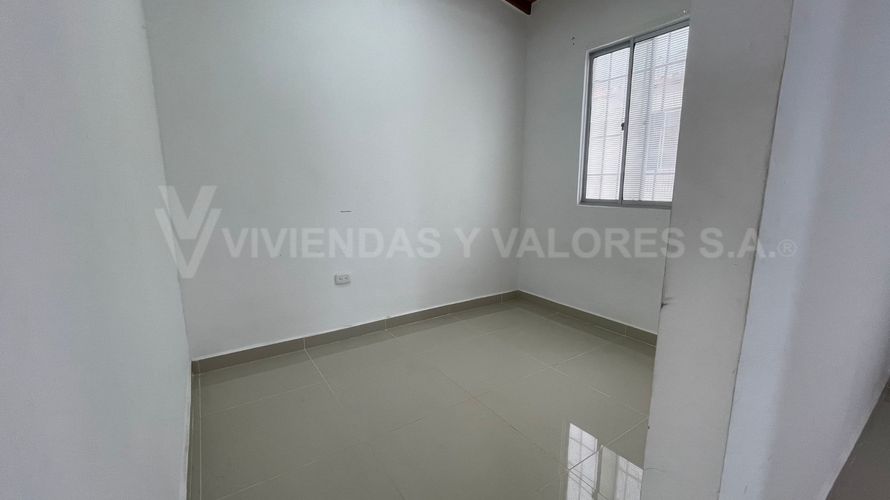 Casa de 3 alcobas en venta en Chaparral, Los Patios, 68 m² · foto 4 de 12