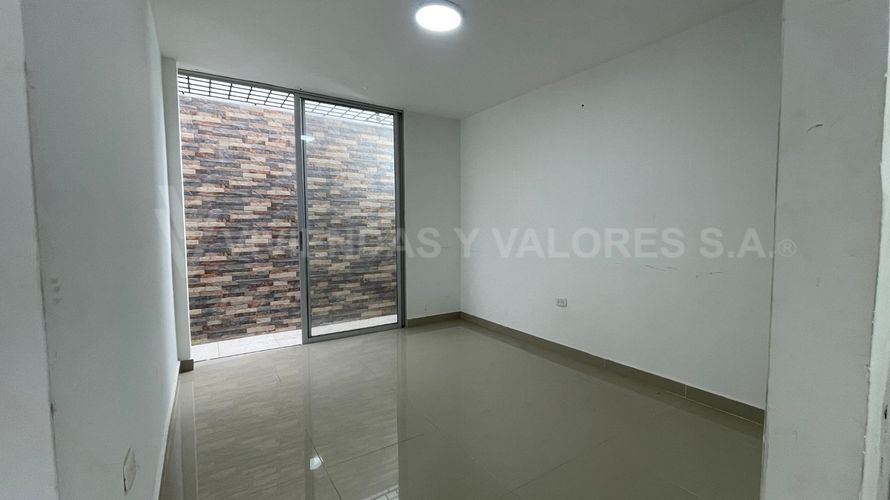 Casa de 3 alcobas en venta en Chaparral, Los Patios, 68 m² · foto 6 de 12