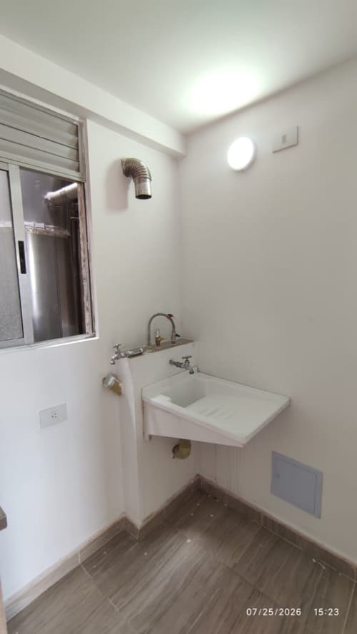 Apartamento de 3 alcobas en arriendo en Villa Gladys, Bogotá, 50 m² · foto 22 de 24