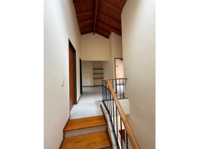 Casa de 3 alcobas en venta en Gualanday, Rionegro, 150 m² · foto 8 de 17
