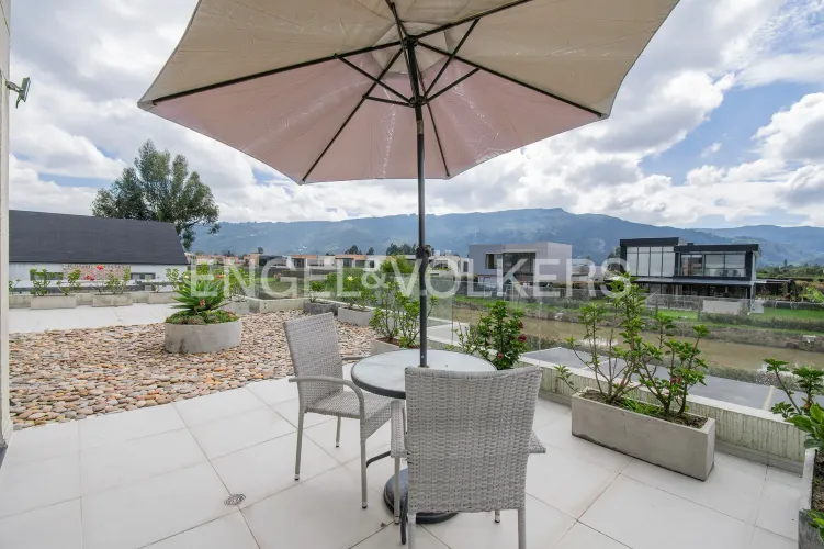 Casa de 5 alcobas en venta en San Jacinto, Chía, 423 m² · foto 18 de 20