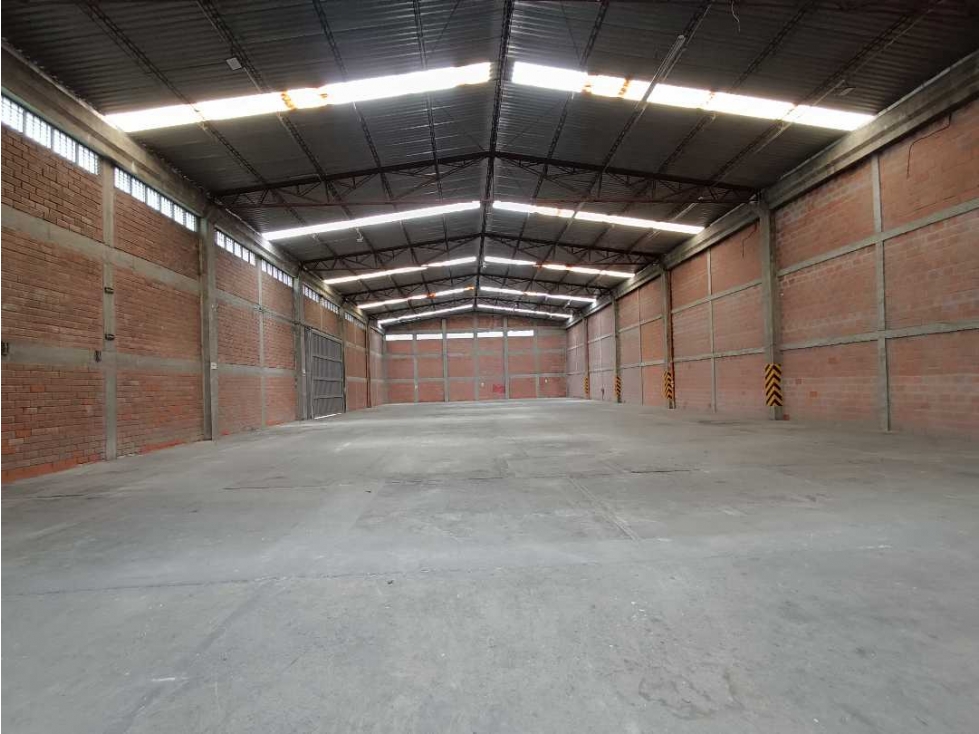 Warehouse for rent in Los nogales, Manizales
