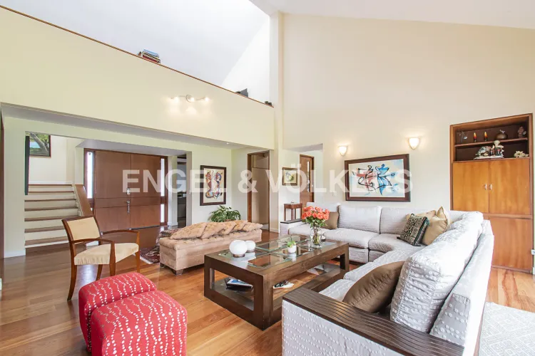 Casa de 3 alcobas en venta en Guaymaral, Bogotá, 312 m² · foto 2 de 19
