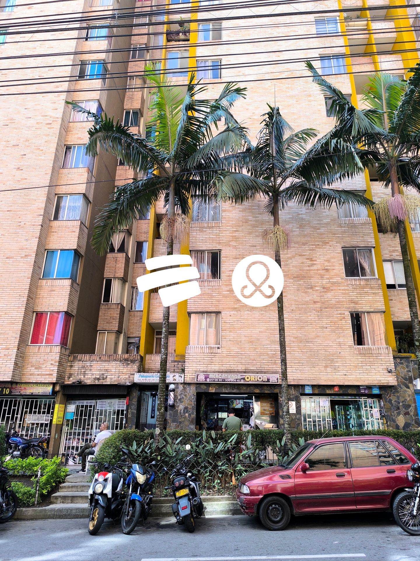 Apartamento en venta en Bombona No.1, Medellín · foto 2 de 24