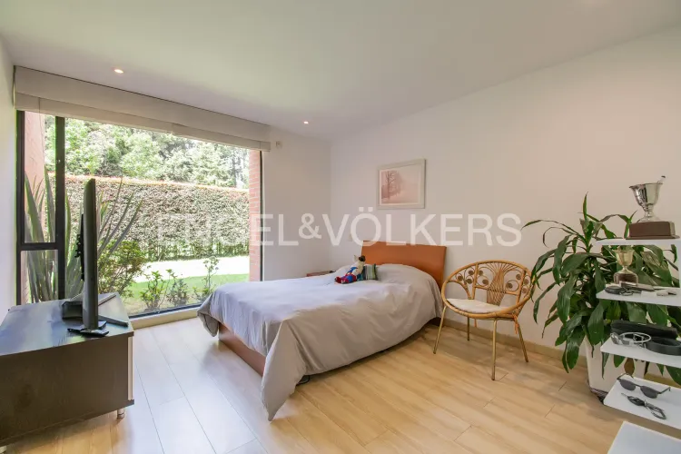 Casa de 4 alcobas en venta en Guaymaral, Bogotá, 385 m² · foto 8 de 20