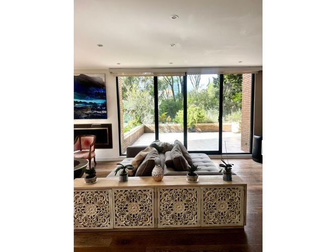 Apartamento de 3 alcobas en venta en La Cabrera, Bogotá, 287 m² · foto 6 de 11