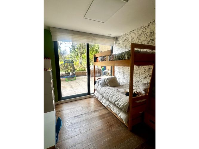 Apartamento de 3 alcobas en venta en La Cabrera, Bogotá, 287 m² · foto 9 de 11