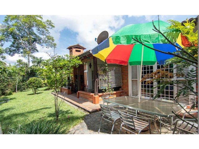 Casa de 4 alcobas en venta en Combia Baja, Pereira, 253 m² · foto 3 de 13