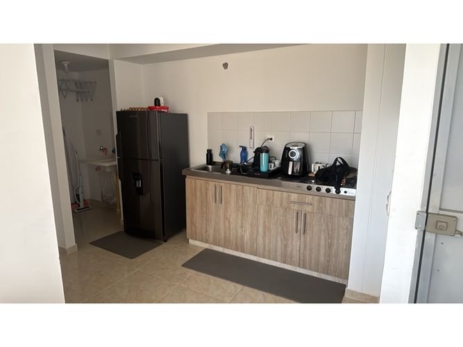 Apartamento de 3 alcobas en venta en La Independencia, Girón, 61 m² · foto 4 de 15