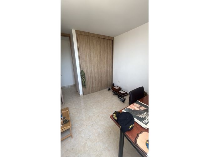 Apartamento de 3 alcobas en venta en La Independencia, Girón, 61 m² · foto 6 de 15