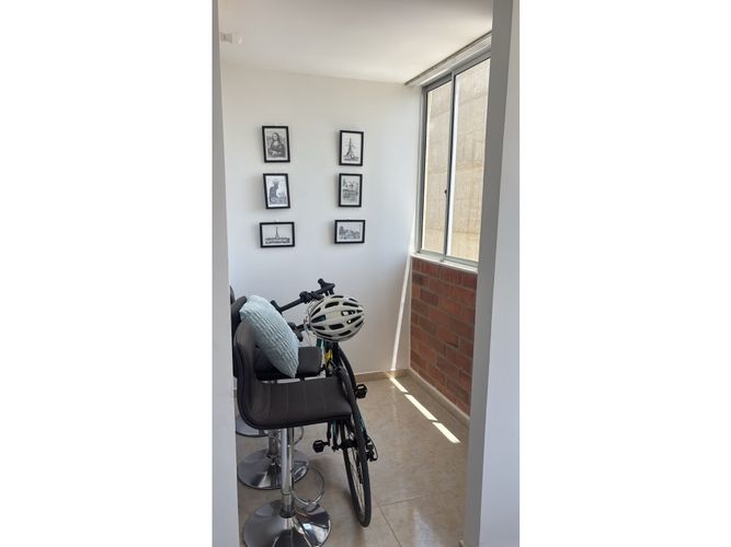 Apartamento de 3 alcobas en venta en La Independencia, Girón, 61 m² · foto 14 de 15