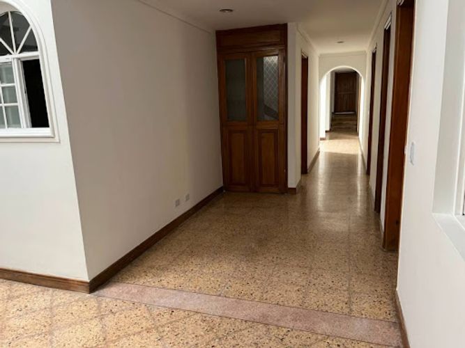 Bodega en arriendo en Calasanz, Medellín, 220 m² · foto 6 de 16