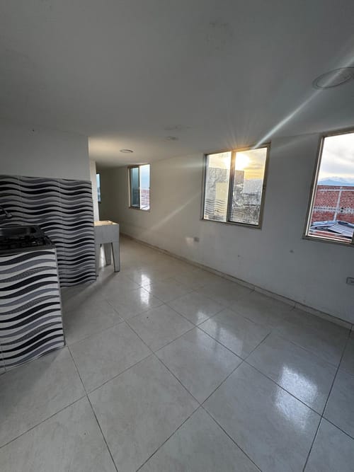Apartamento en venta en Bajos Ciudad Cordoba, Cali · foto 7 de 21