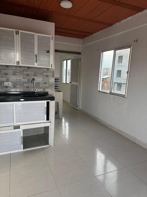 Apartamento en venta en Bajos Ciudad Cordoba, Cali · foto 3 de 21