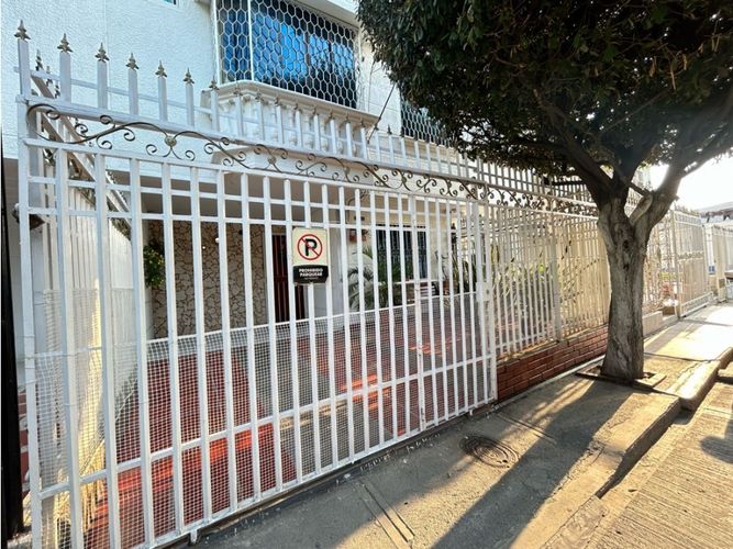 Casa de 3 alcobas en venta en El Pereguetano, Santa Marta, 94 m² · foto 2 de 24