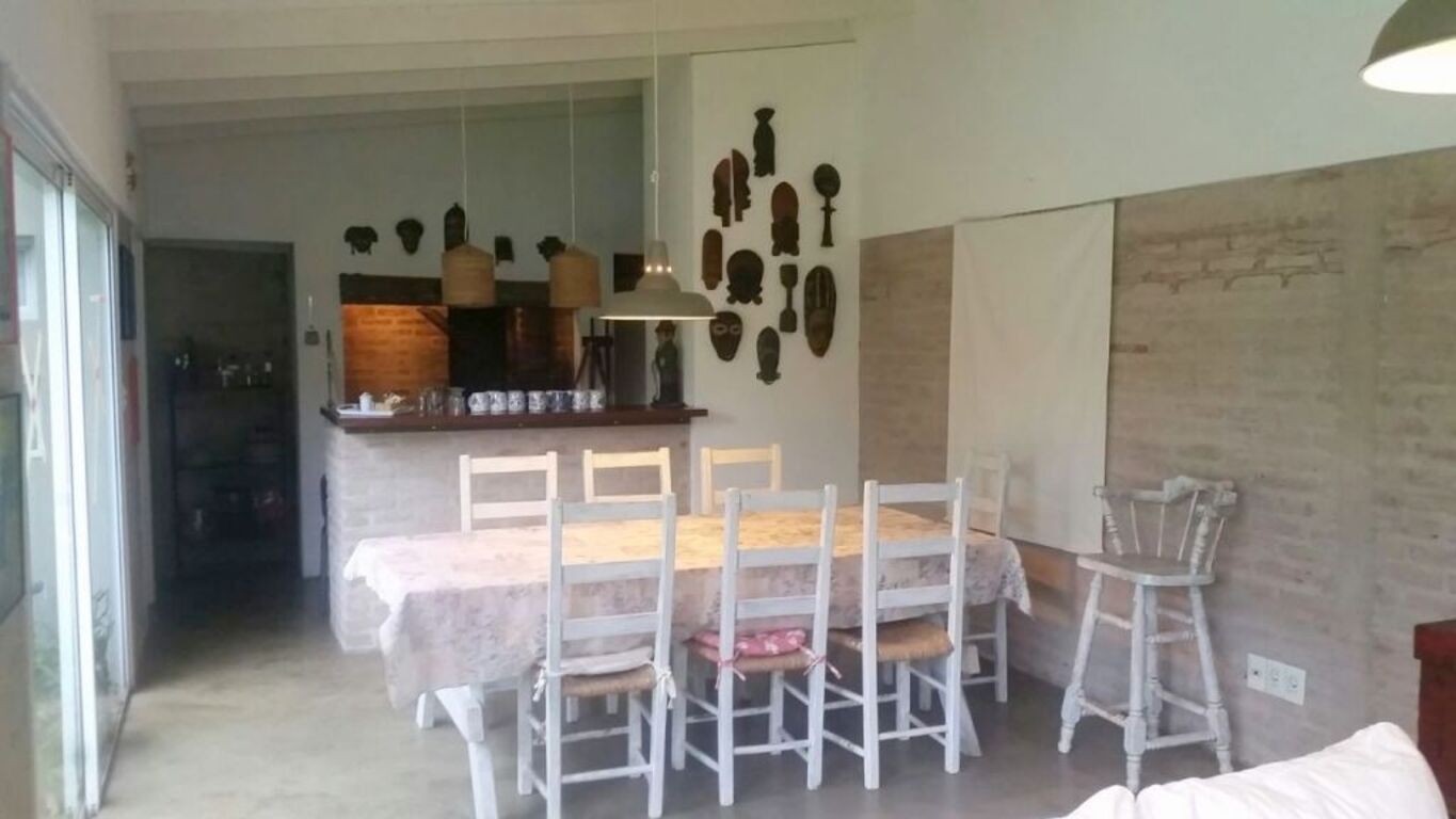 Casa en alquiler de 4 dormitorios y 3 baños en Carrasco Sur, Montevideo · Foto 12