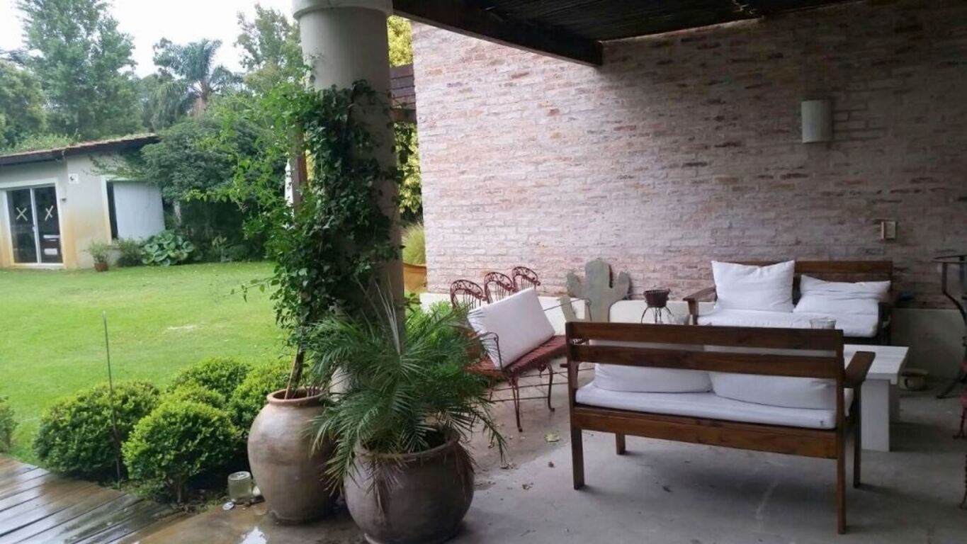 Casa en alquiler de 4 dormitorios y 3 baños en Carrasco Sur, Montevideo · Foto 11