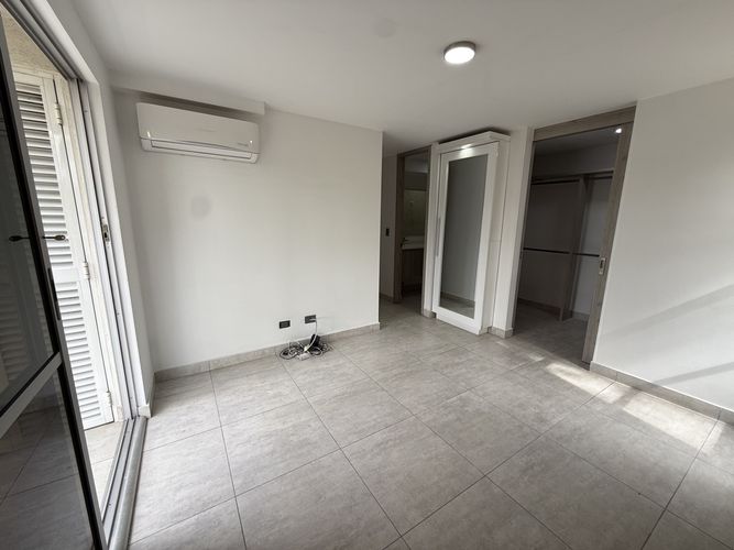 Apartamento de 3 alcobas en venta en Valle Del Lili, Cali, 107 m² · foto 2 de 21