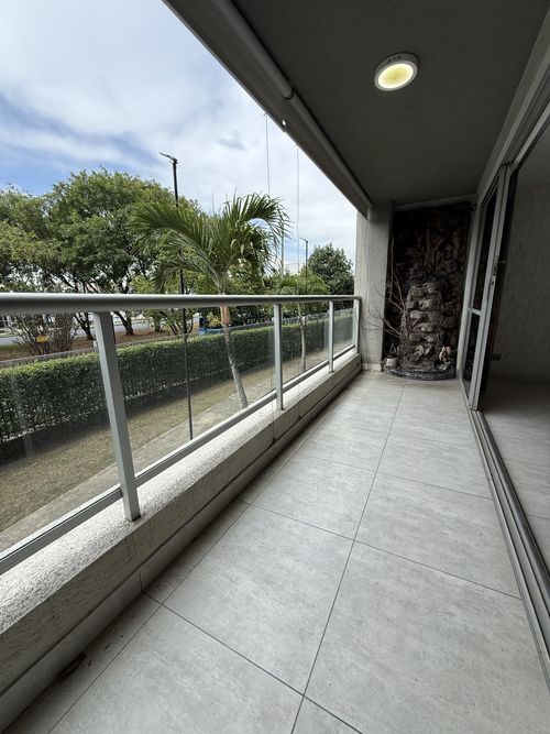 Apartamento de 3 alcobas en venta en Valle Del Lili, Cali, 107 m² · foto 5 de 21