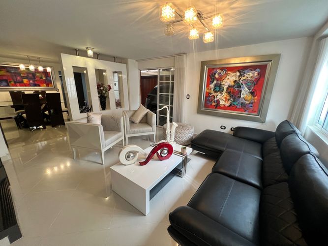 Casa de 4 alcobas en venta en Casco Antiguo - Floridablanca, Floridablanca, 174 m² · foto 8 de 24