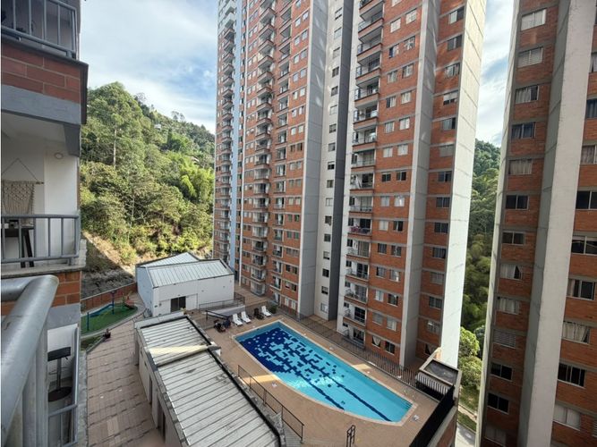 Apartamento de 3 alcobas en venta en San Jose, Sabaneta, 57 m² · foto 7 de 21