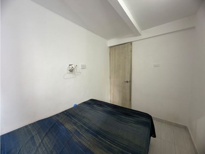 Apartamento de 3 alcobas en venta en San Jose, Sabaneta, 57 m² · foto 11 de 21