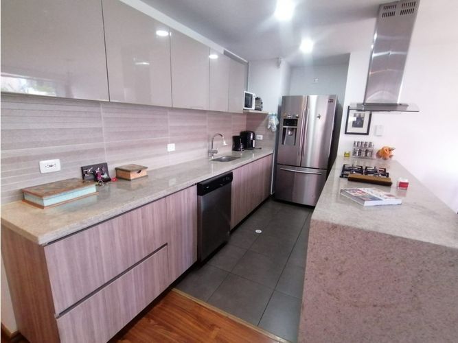 Apartamento de 3 alcobas en venta en Colina Campestre, Bogotá, 102 m² · foto 8 de 21