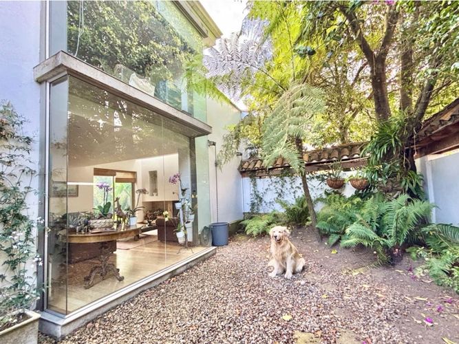 Casa en venta en Santa Barbara Alta, Bogotá · foto 3 de 24