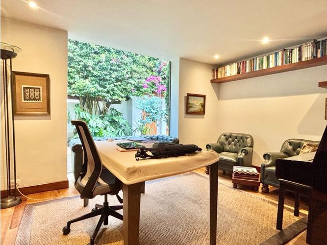 Casa en venta en Santa Barbara Alta, Bogotá · foto 9 de 24