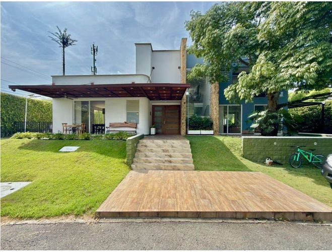 Casa de 5 alcobas en venta en Las Mercedes, Jamundí, 374 m² · foto 23 de 24
