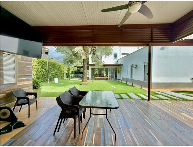 Casa de 5 alcobas en venta en Las Mercedes, Jamundí, 374 m² · foto 5 de 24