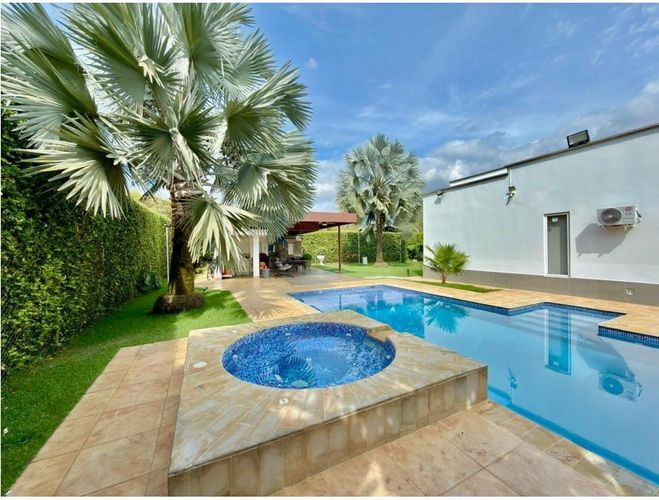 Casa de 5 alcobas en venta en Las Mercedes, Jamundí, 374 m² · foto 21 de 24